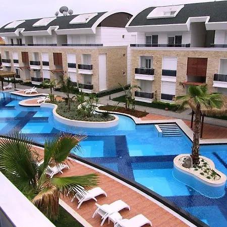 Tropical Gardens E 7 Spacious Duplex 4 Bed Side