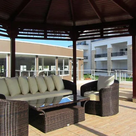 Апартаменты Tropical Gardens E 7 Spacious Duplex 4 Bed *