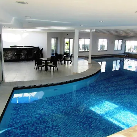 Апартаменты Tropical Gardens E 7 Spacious Duplex 4 Bed *